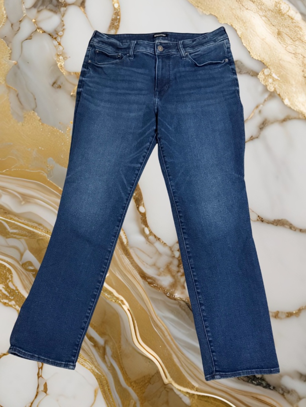 NWOT Men’s Express straight medium wash jeans